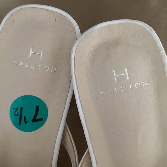 H Halston  women’s white block sandals - Picture 3 of 10